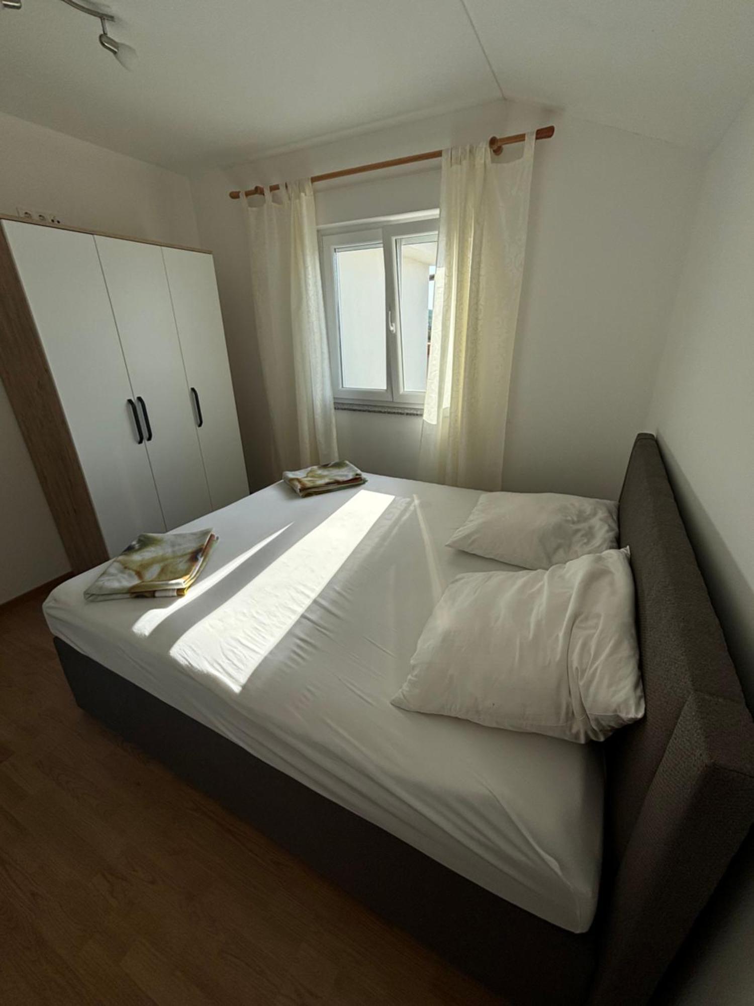 Villa Julian & Juliana Krk Town Pokoj fotografie