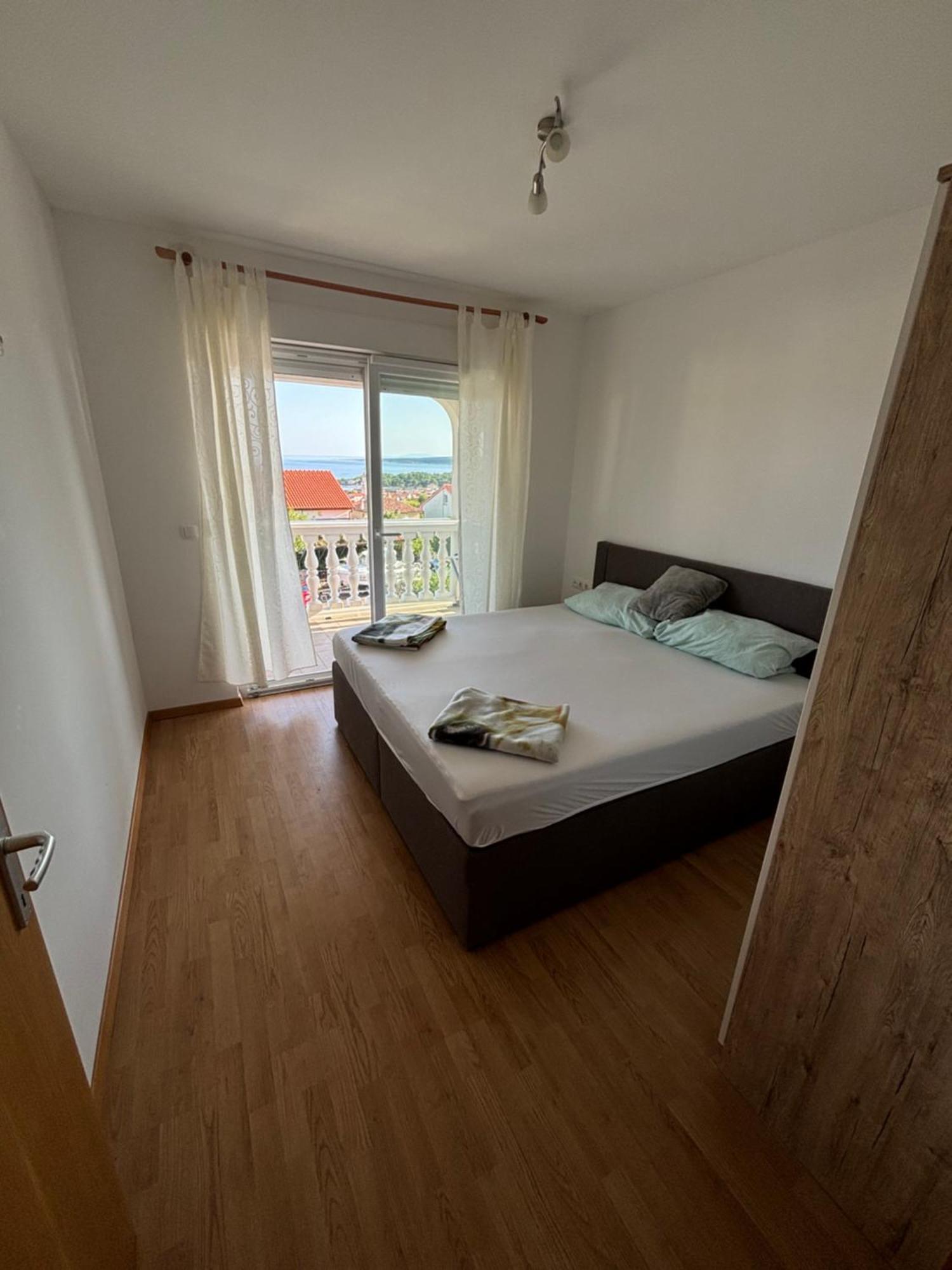 Villa Julian & Juliana Krk Town Pokoj fotografie