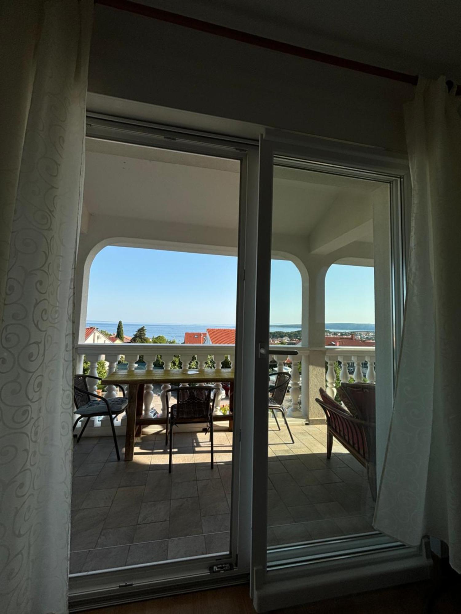 Villa Julian & Juliana Krk Town Pokoj fotografie